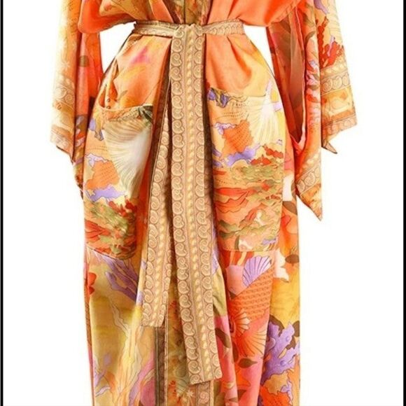 RESTOCKED - kimono robe - Picture 2 of 3